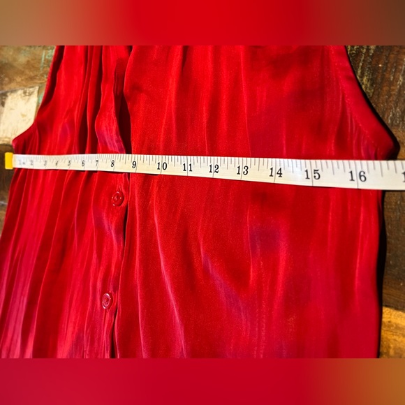 Banana Republic, ruby red blouse, size S - Picture 6 of 6